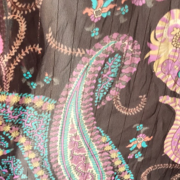 No Boundaries Paisley Blouse - Picture 3 of 7